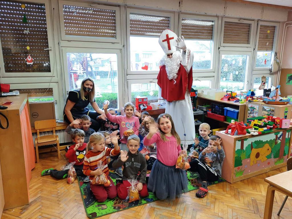 Sveti Nikola posjetio naš vrtić